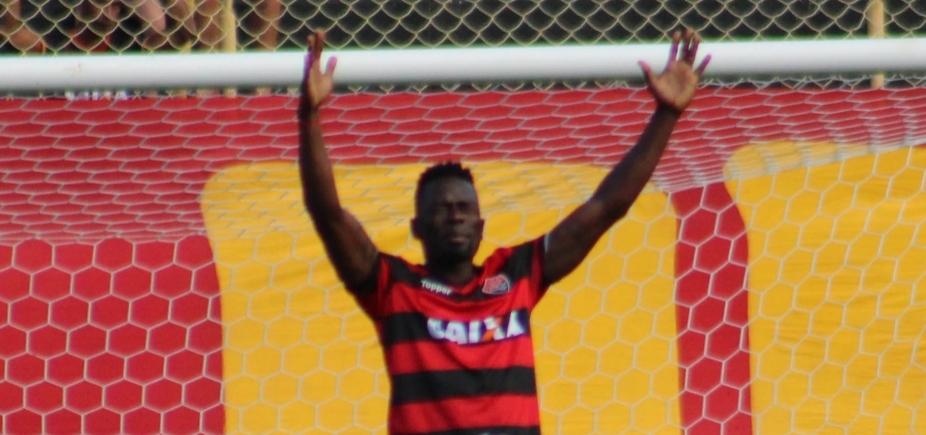 Correia exalta Kanu após gol marcado contra o Fluminense: \ [Correia exalta Kanu após gol marcado contra o Fluminense: \