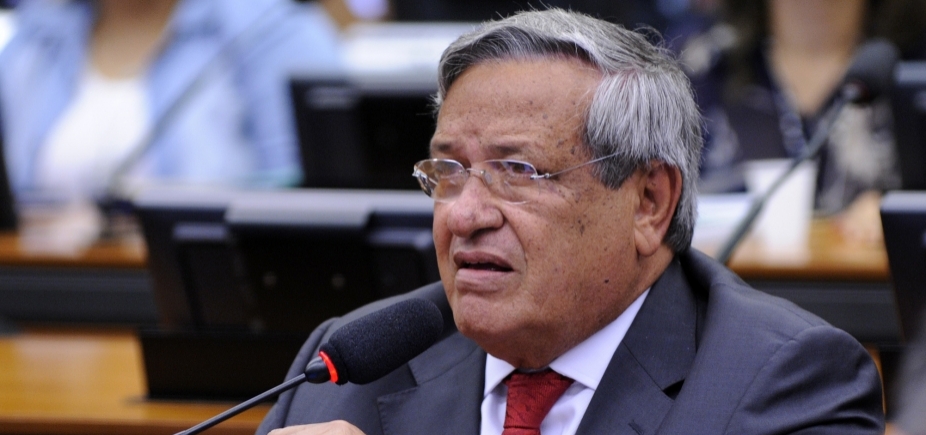 Benito Gama nega ida para o PMDB: [Benito Gama nega ida para o PMDB: