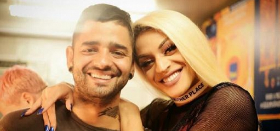 Roqueiro detona fã que chamou Pablo Vittar de \ [Roqueiro detona fã que chamou Pablo Vittar de \