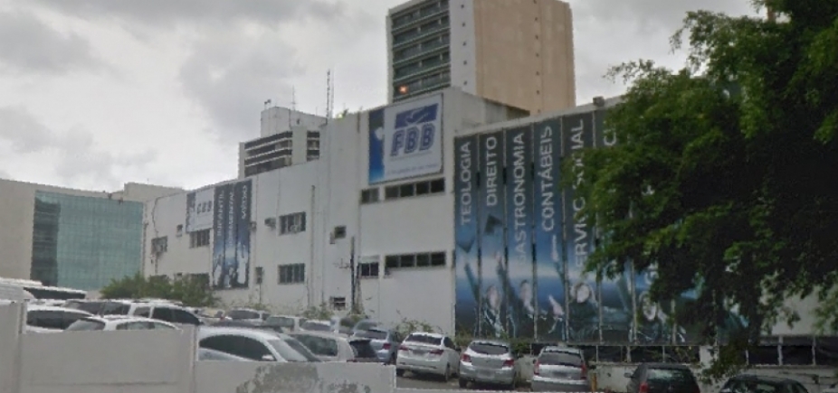 Ex-funcionário acusa FBB de demitir e não pagar rescisão: [Ex-funcionário acusa FBB de demitir e não pagar rescisão: