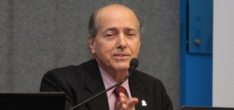 Reitor da UFSB pede exoneração do cargo: [Reitor da UFSB pede exoneração do cargo:
