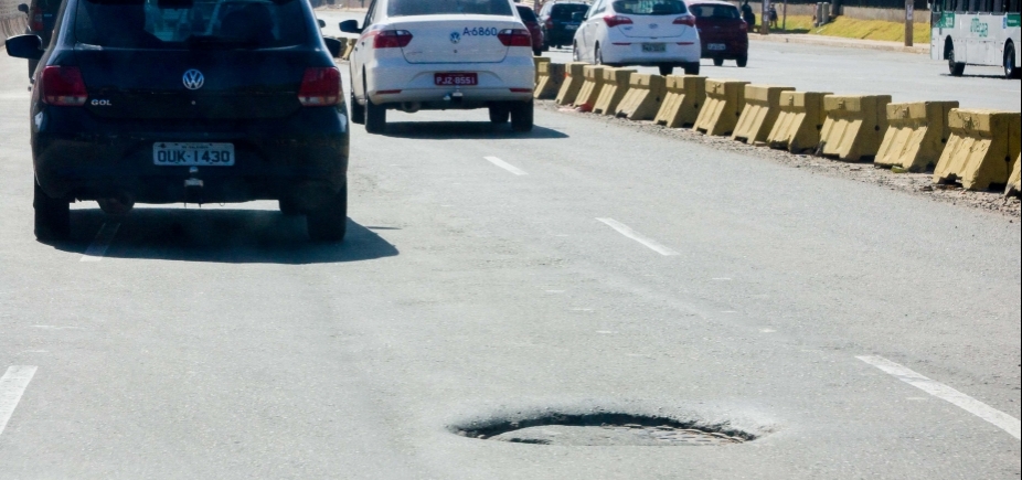Prefeitura promete recuperar ʹpescoçosʹ na região do Imbuí: [Prefeitura promete recuperar ʹpescoçosʹ na região do Imbuí:
