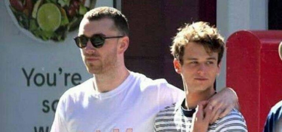 Sam Smith é flagrado aos beijos com ator de \ [Sam Smith é flagrado aos beijos com ator de \