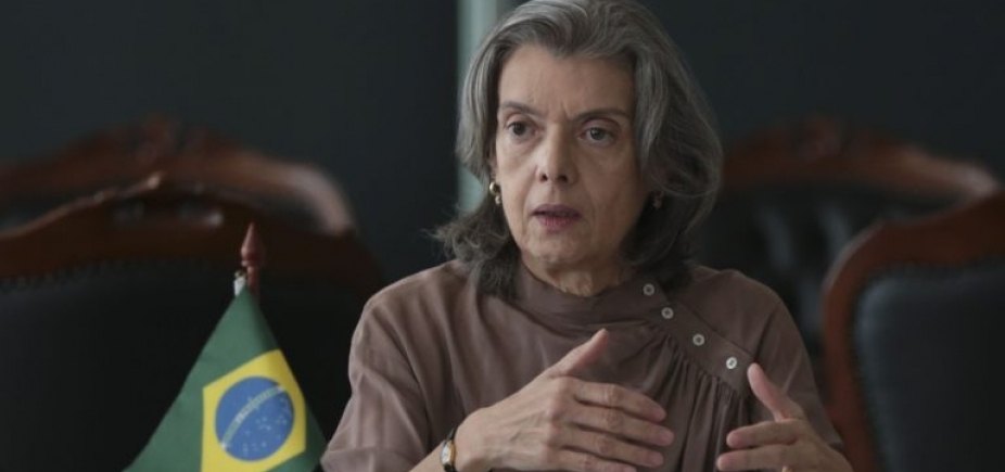 Presidente do STF nega crise democrática e defende que o regime está em \ [Presidente do STF nega crise democrática e defende que o regime está em \