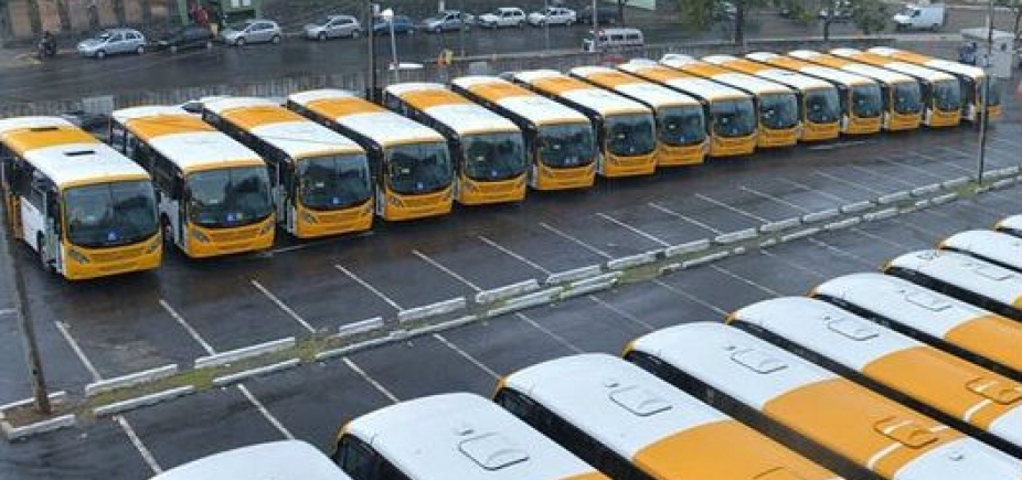 Transporte complementar poderá perder cobradores: [Transporte complementar poderá perder cobradores: