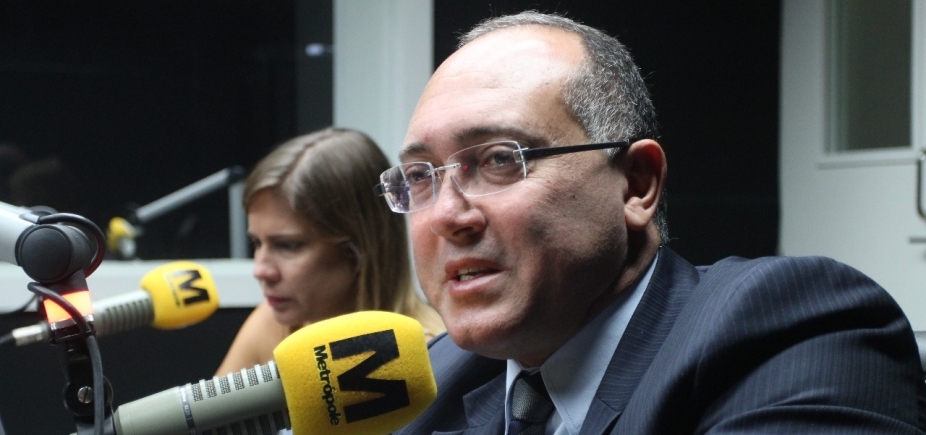 Amab elogia progresso do TJ-BA em 2 anos, mas fala em [Amab elogia progresso do TJ-BA em 2 anos, mas fala em