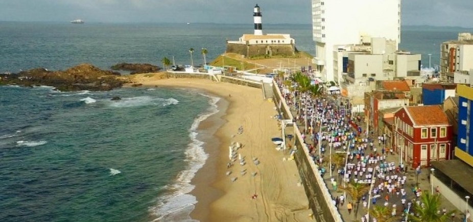 Primeira edição da Maratona de Salvador tem mais de 3,5 mil corredores: [Primeira edição da Maratona de Salvador tem mais de 3,5 mil corredores: