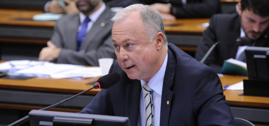 Paulo Azi se diz a favor de Temer, mas diz que Maia seria bom presidente: [Paulo Azi se diz a favor de Temer, mas diz que Maia seria bom presidente: