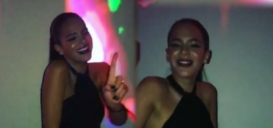 Bruna Marquezine sensualiza e vídeo faz sucesso na web: [Bruna Marquezine sensualiza e vídeo faz sucesso na web: