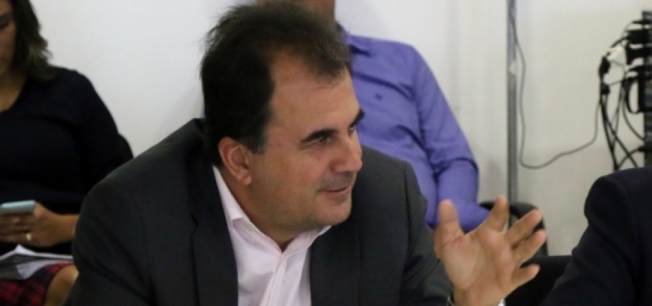 Fábio Mota comenta disputa pela presidência do Vitória: [Fábio Mota comenta disputa pela presidência do Vitória: