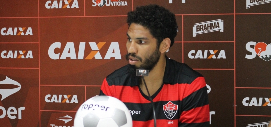 Zagueiro do Vitória desabafa após derrota para o Flamengo: [Zagueiro do Vitória desabafa após derrota para o Flamengo: