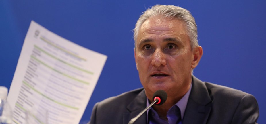 [Com Danilo e Geromel, Tite convoca seleÃ§Ã£o que vai buscar hexa na RÃºssia]