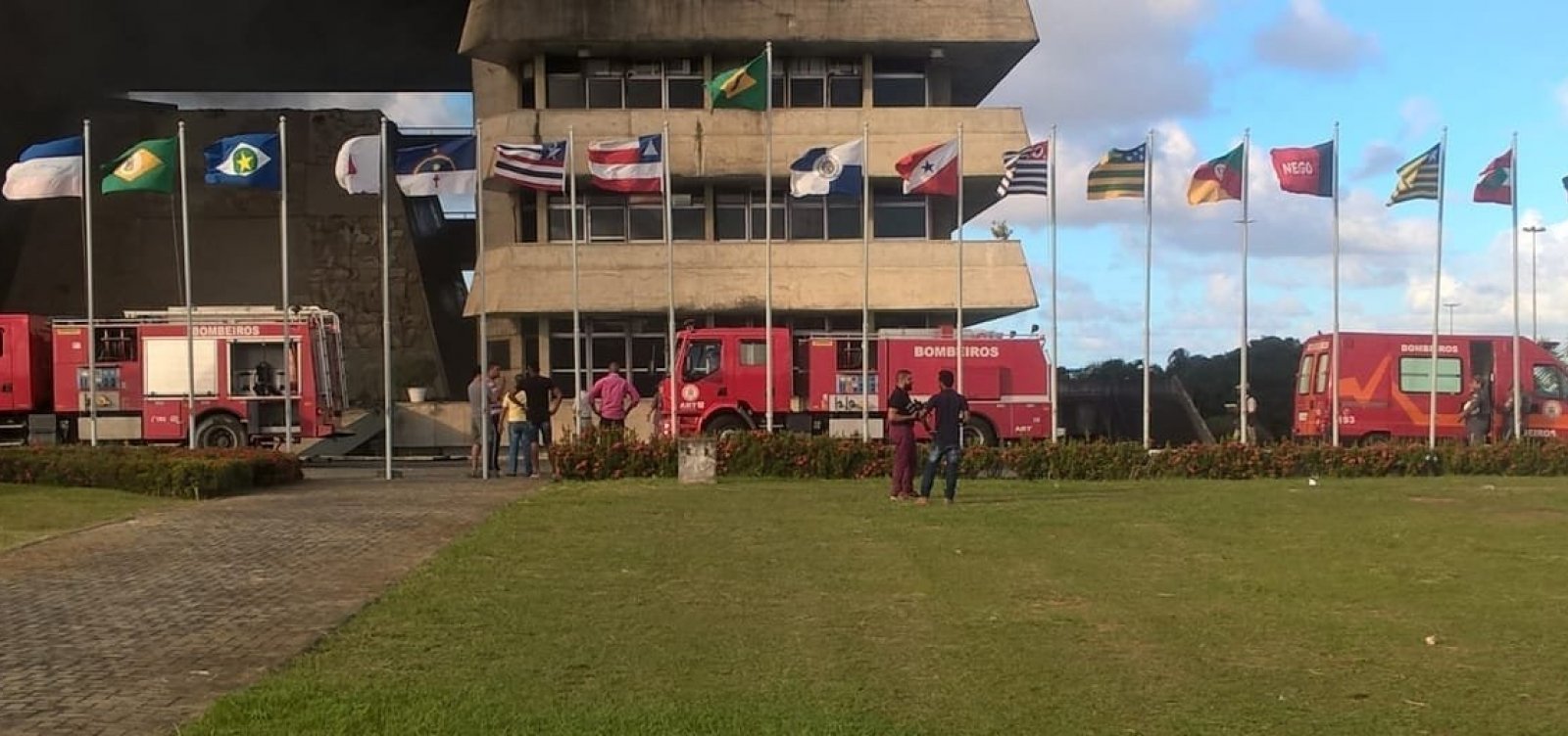 [Inquérito é aberto para investigar incêndio na Assembleia Legislativa]