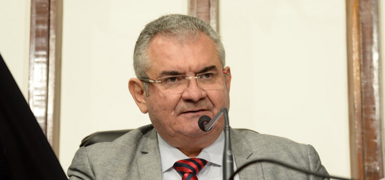 [JustiÃ§a proÃ­be Coronel de fazer propaganda via Whatsapp]