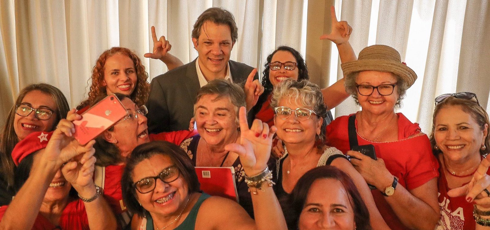[PT registra candidatura de Lula e faz ato em frente ao TSEÂ ]