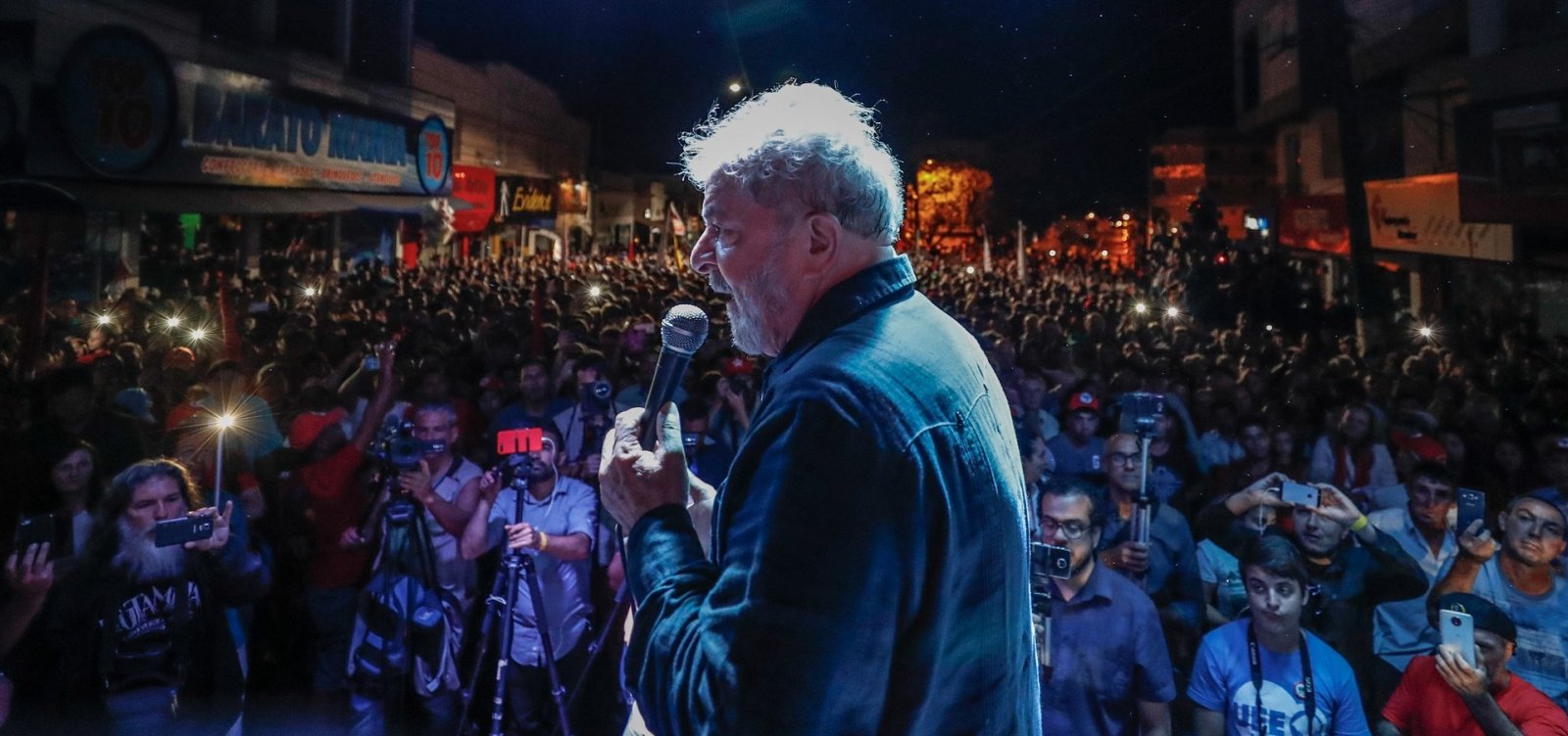 [Por 6 votos a 1, TSE rejeita a candidatura de Lula a presidente]