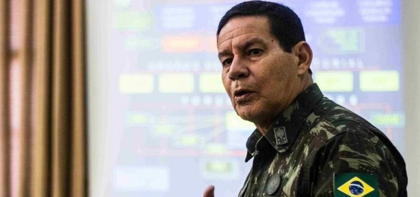 [ Vice cogita substituir Bolsonaro em debates]