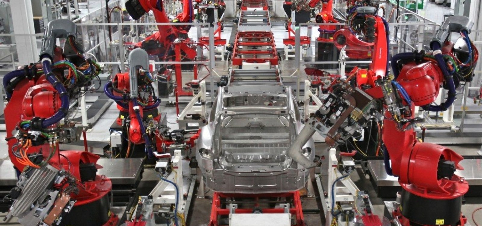 [Estudo aponta que robôs farão mais tarefas que humanos em 2025]