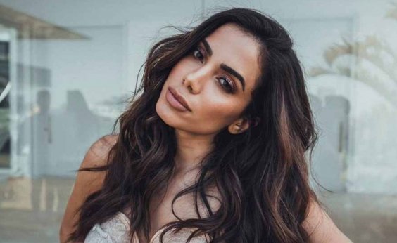 Resultado de imagem para anitta