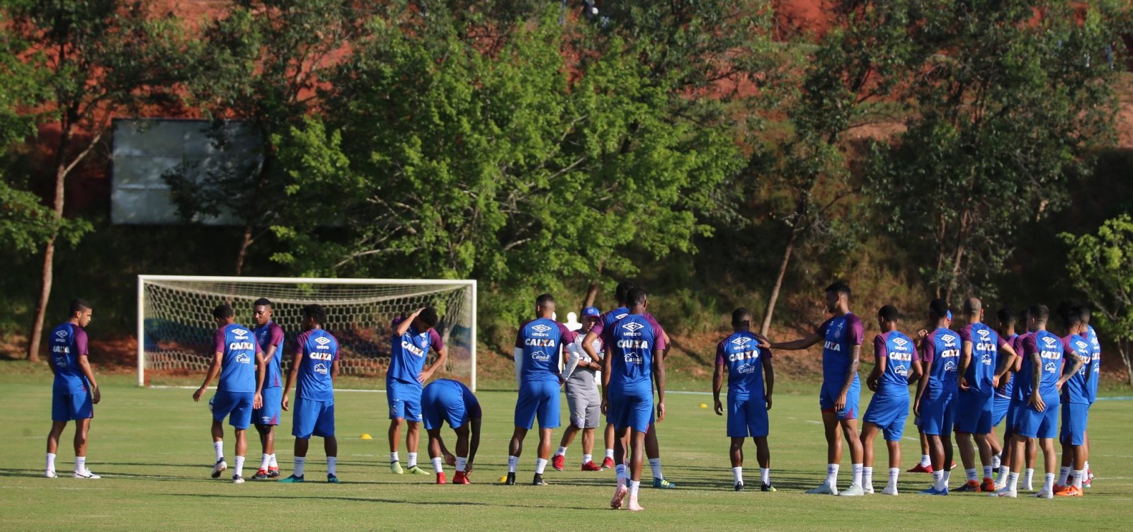 [Com retorno de Elber e Gilberto, Bahia busca triunfo em partida contra o Vasco]
