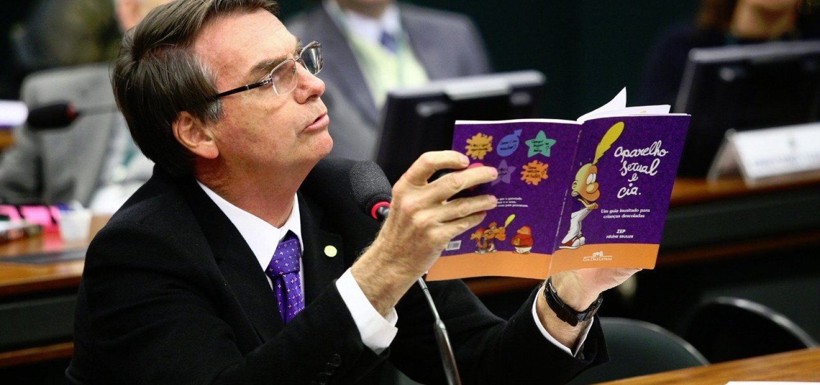 [Após 23 dias de internamento, Bolsonaro recebe alta e deixa hospital em São Paulo]