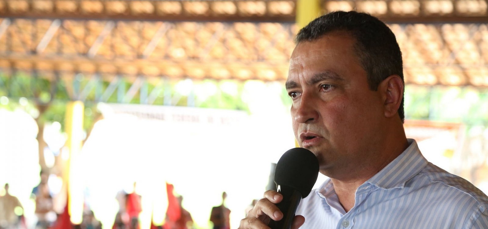[Rui Costa critica fala do filho de Bolsonaro sobre STF: 'Gente desqualificada']