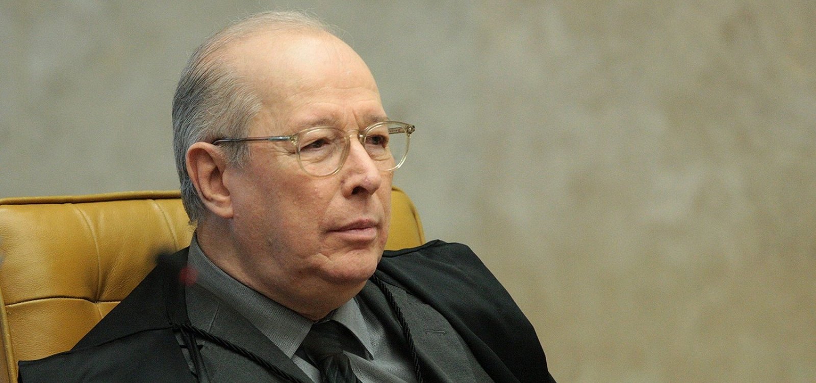 [DeclaraÃ§Ã£o do filho de Bolsonaro Ã© 'golpista', diz ministro do STF]