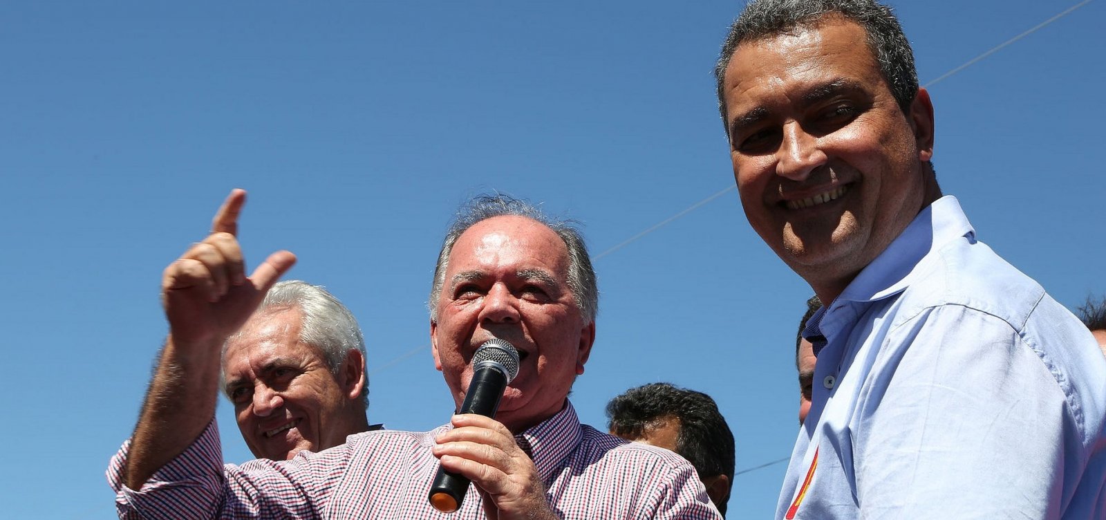 [Rui Costa planeja viajar para Israel e LeÃ£o deve assumir governo]