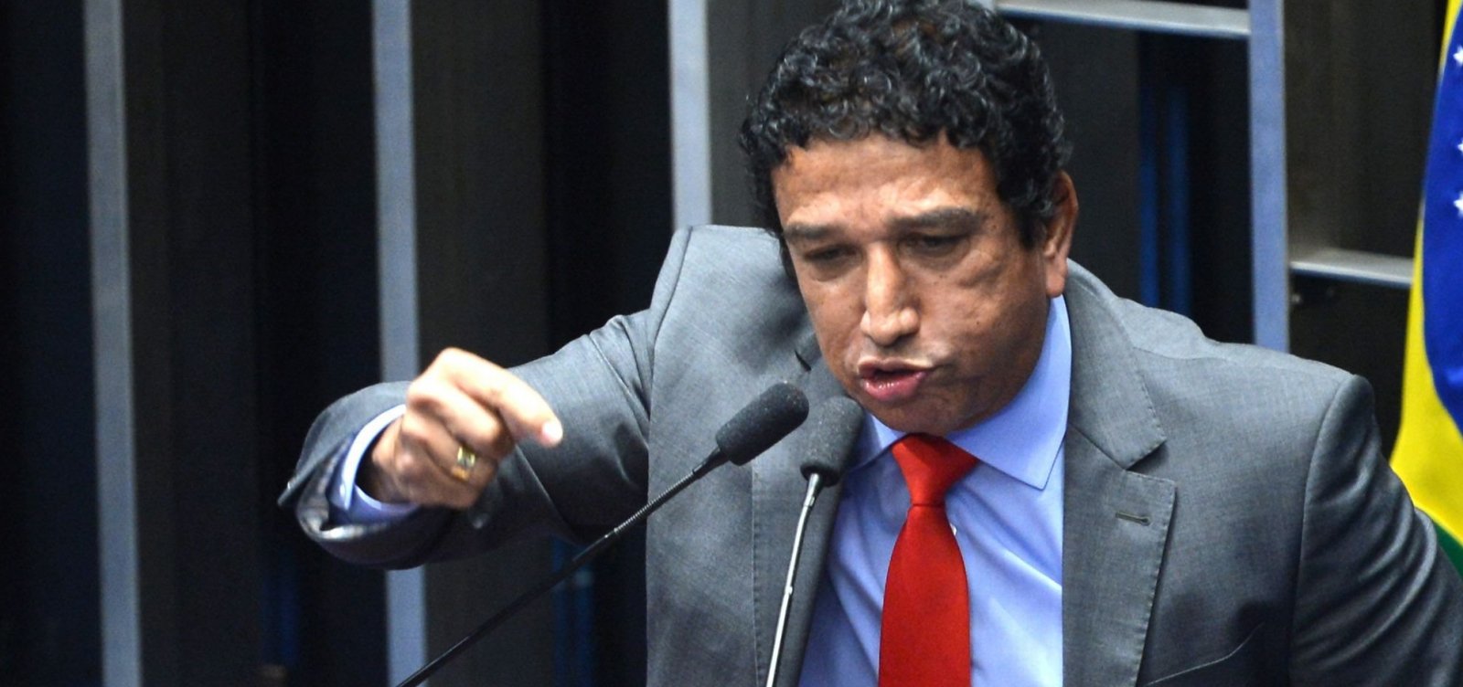 [Senado pode votar hoje lei que criminaliza movimentos sociais]