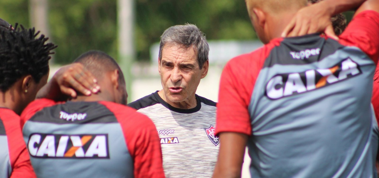 [Paulo Cézar Carpegiani é demitido do Vitória]