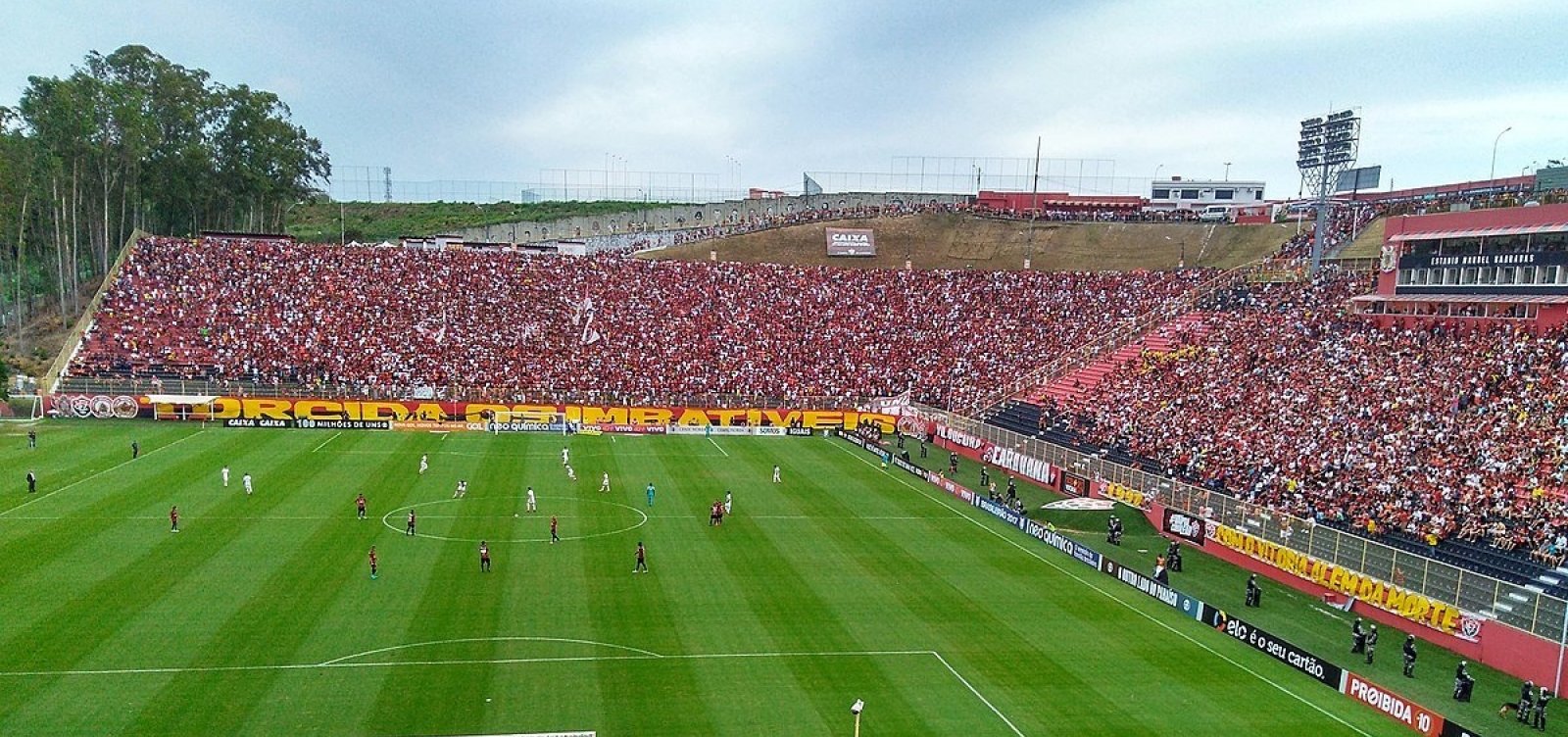 [Confira escalaÃ§Ãµes de VitÃ³ria e BahiaÂ para jogo de hoje]