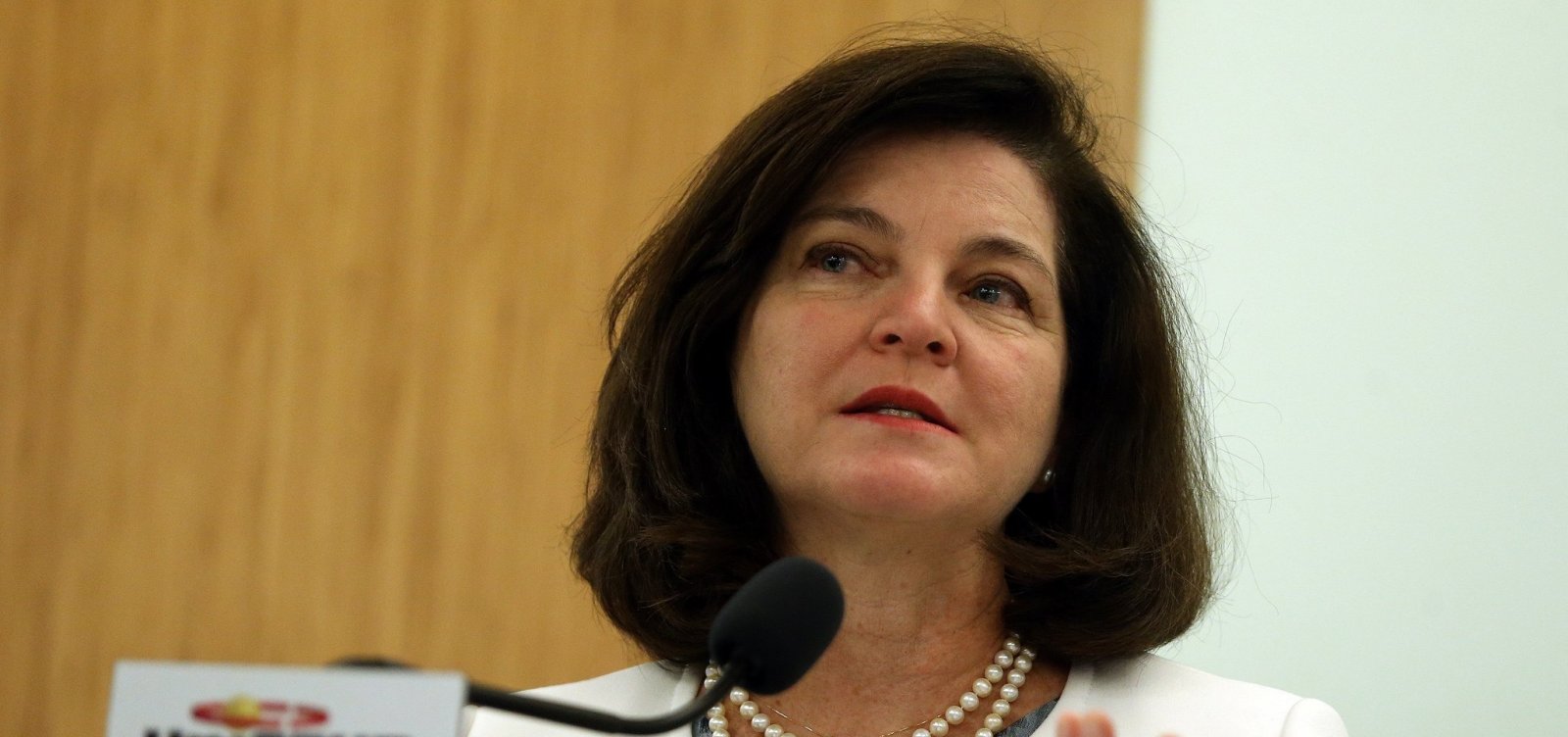 [Dodge pede mais 60 dias para investigação sobre Aécio]