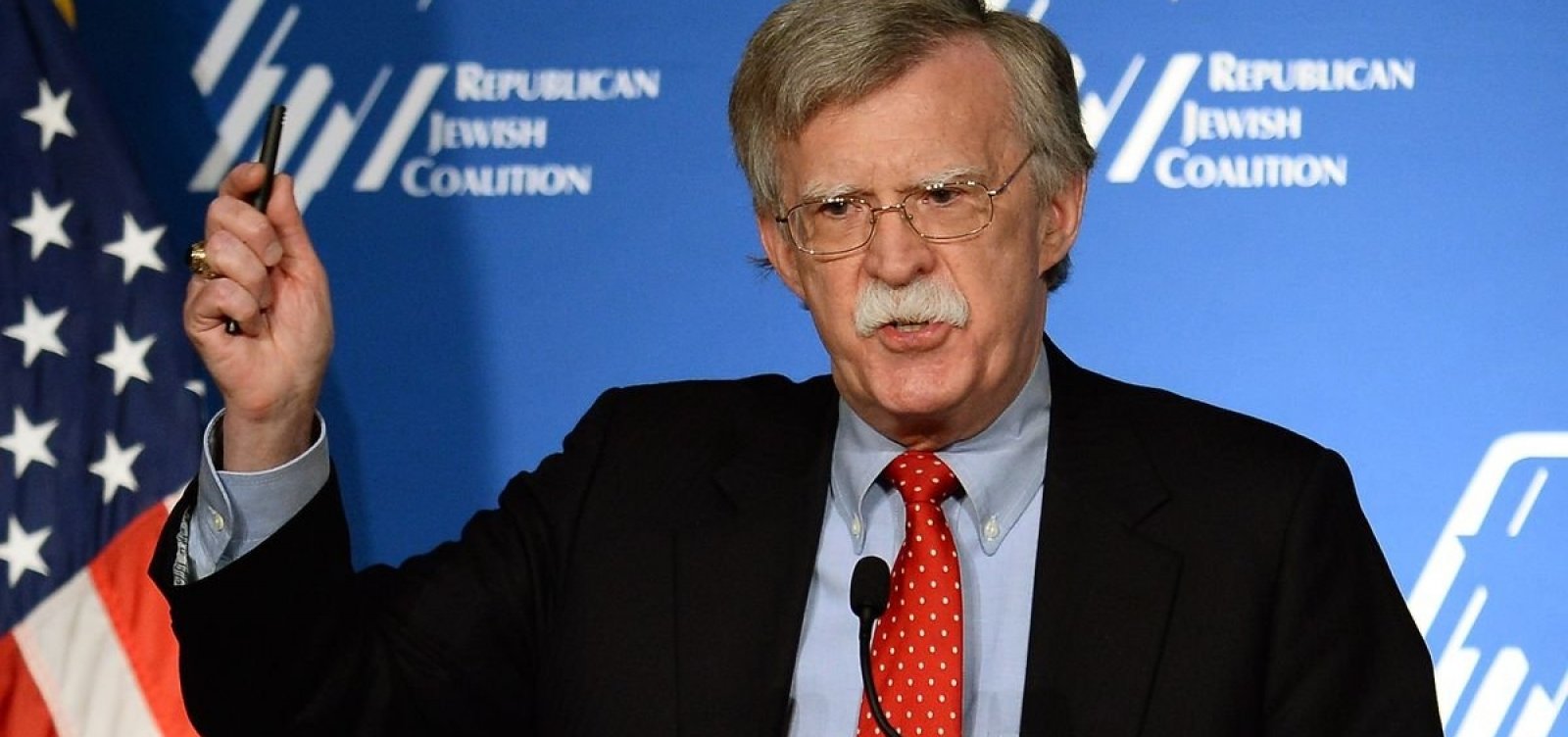 [Assessor de Trump deve vir ao Brasil para reunião com Bolsonaro, diz jornal]