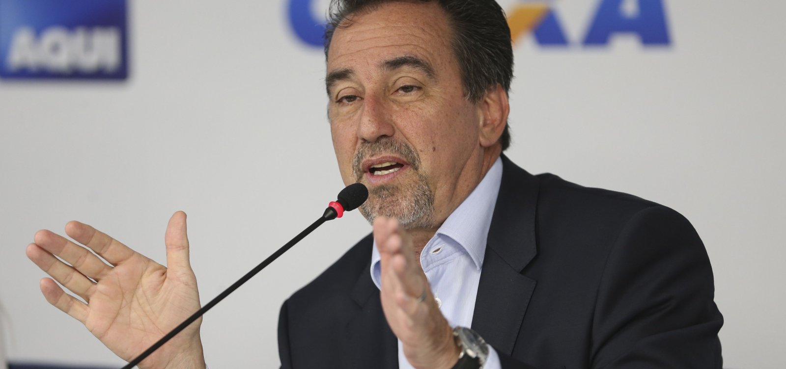 [Edital para suprir saída de médicos cubano será lançado amanhã]