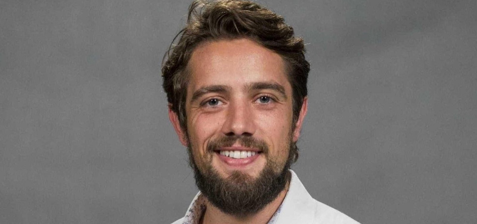 [Ator global escapa da morte ao ser alvejado por bandidos em arrastão no Rio]