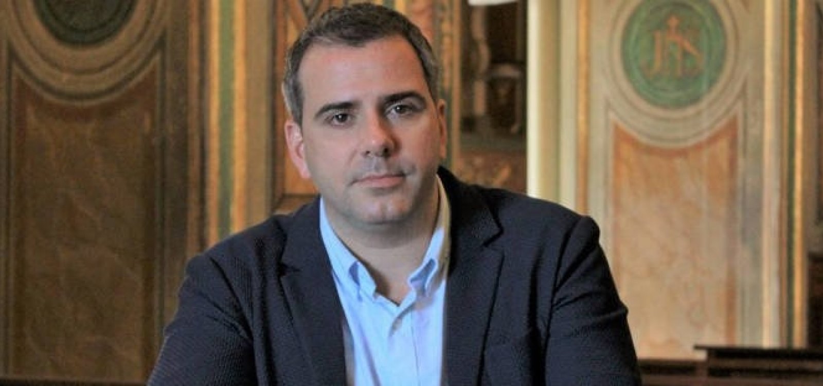 [Jornalista lança livro com história, detalhes e trajetória de Maria Madalena]