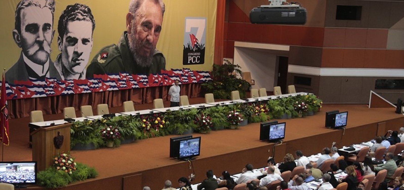 [Cuba permitirá acesso completo à internet via celular pela primeira vez]