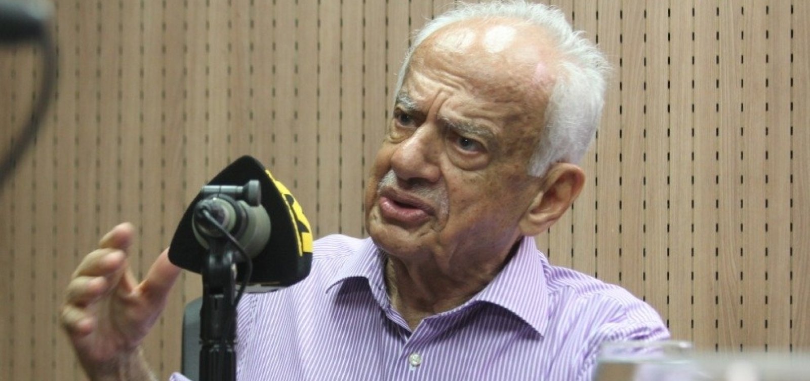 [‘Rezo para o Moro não ser assassinado’, diz Pedro Simon ]