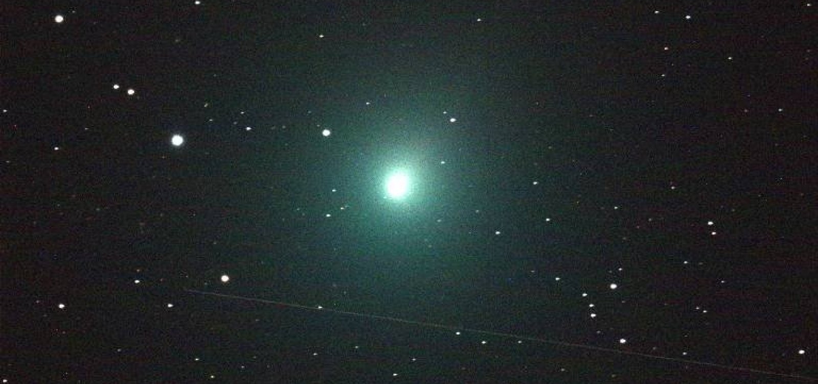 [Cometa faz uma das maiores aproximações da Terra dos últimos 70 anos]