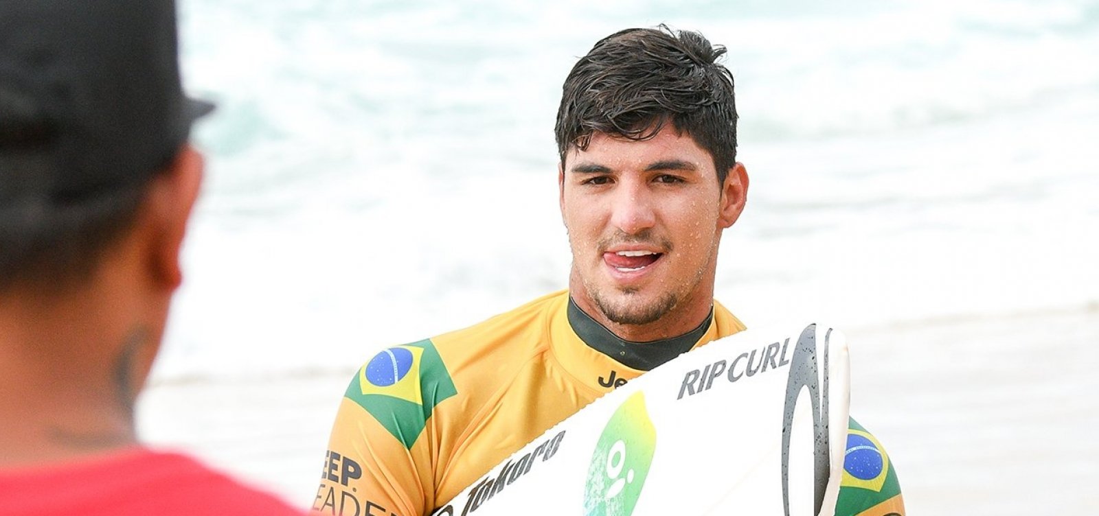 [Medina Ã© bicampeÃ£o mundial de surfe]