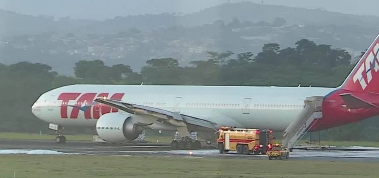 [Aeronave da Latam apresenta problemas após decolagem e retorna a aeroporto]