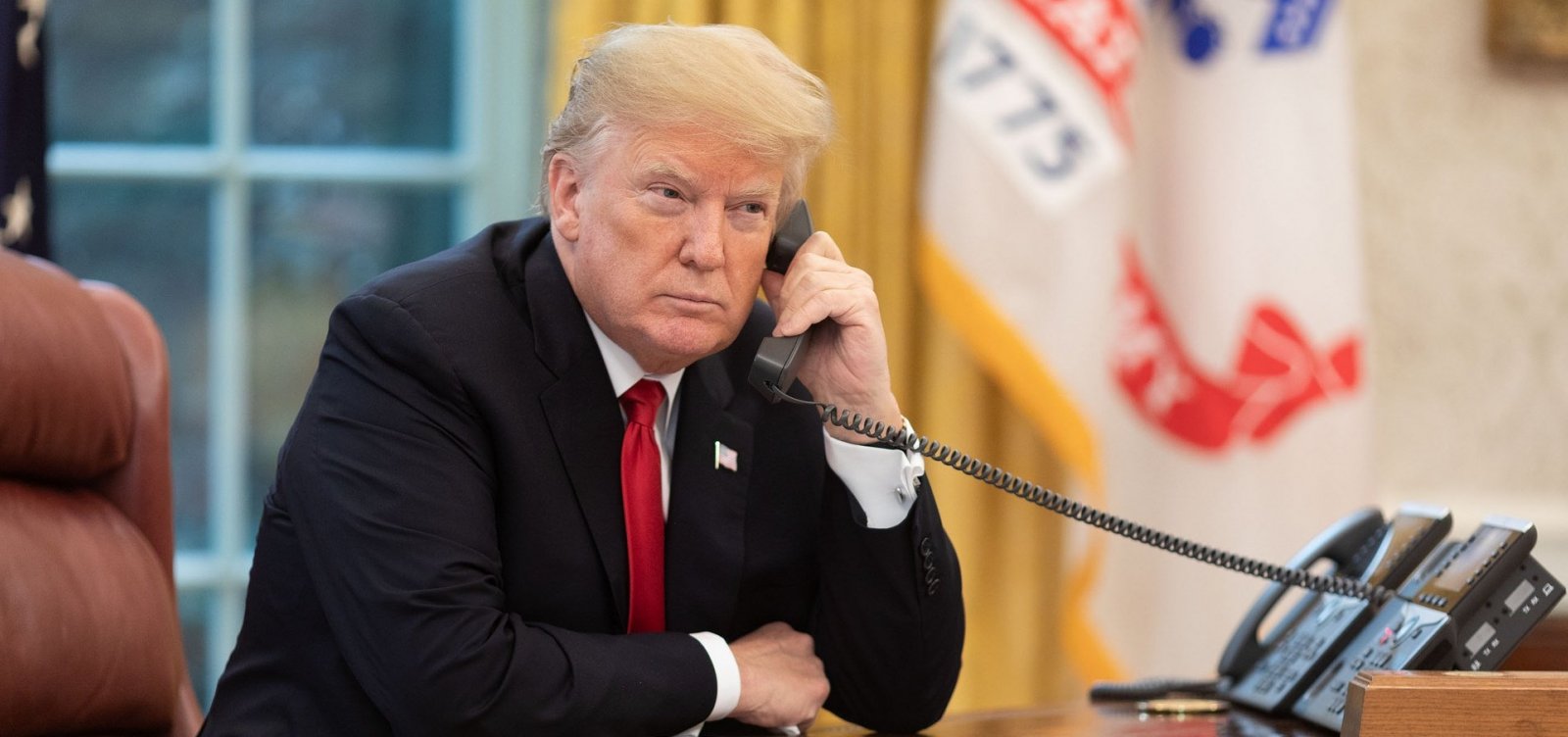 [Trump ameaça fechar fronteira com México se democratas não aprovarem muro]