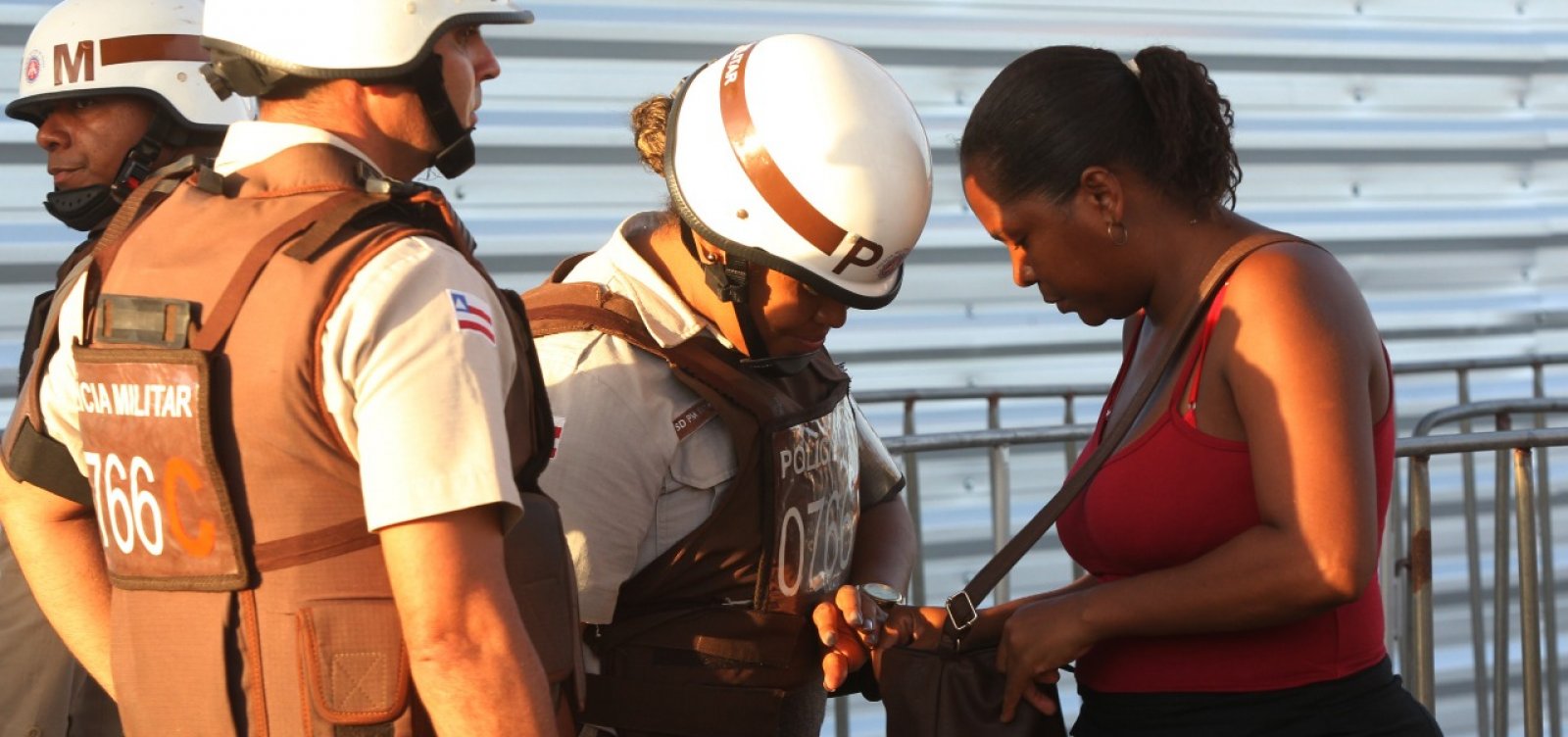 [SSP registra 320 ocorrências policiais durante festa da virada em Salvador]
