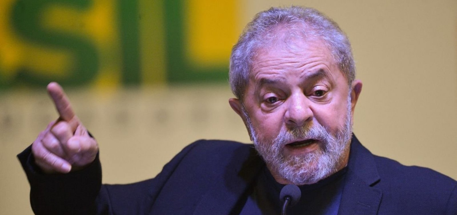 [Bolsonaro foi eleito para ‘destruir o legado do PT e adversários políticos', diz Lula]