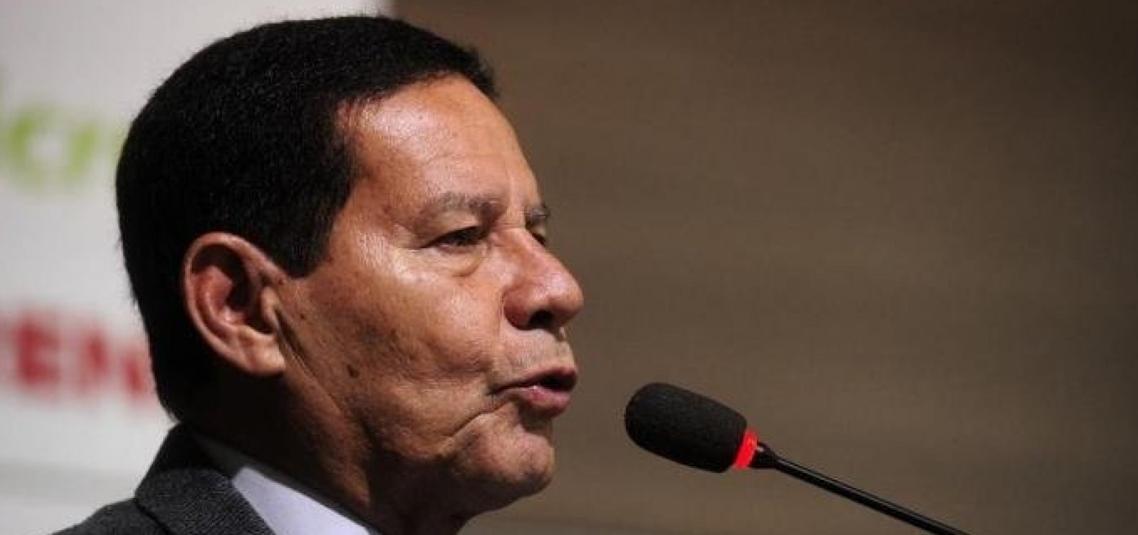 ['Perdeu a noção', comenta Mourão sobre ida de presidente do PT à posse de Maduro]