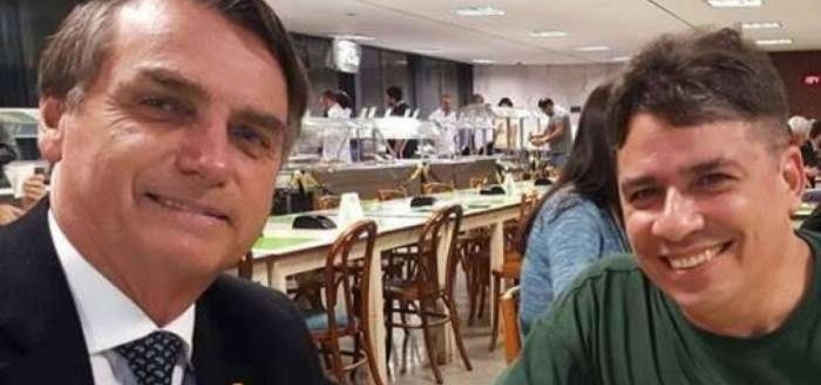 [Após promoção, amigo de Bolsonaro pula cinco níveis hierárquicos]