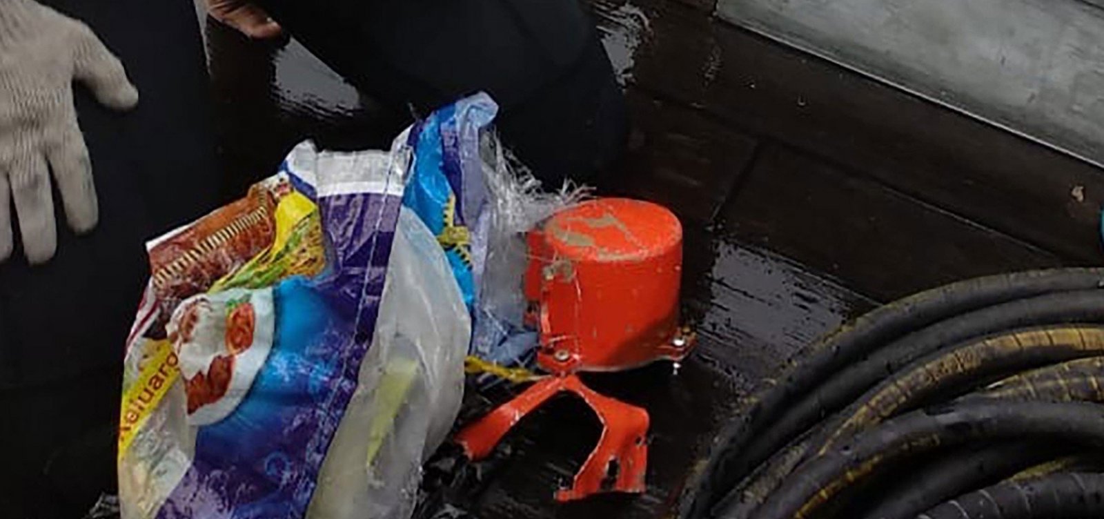 [Indonésia encontra segunda caixa-preta de avião que caiu em outubro]