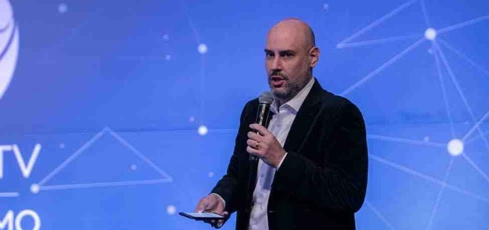 ['Chefão' do jornalismo da Record vai para CNN; mudanças podem ocorrer na Bahia ]