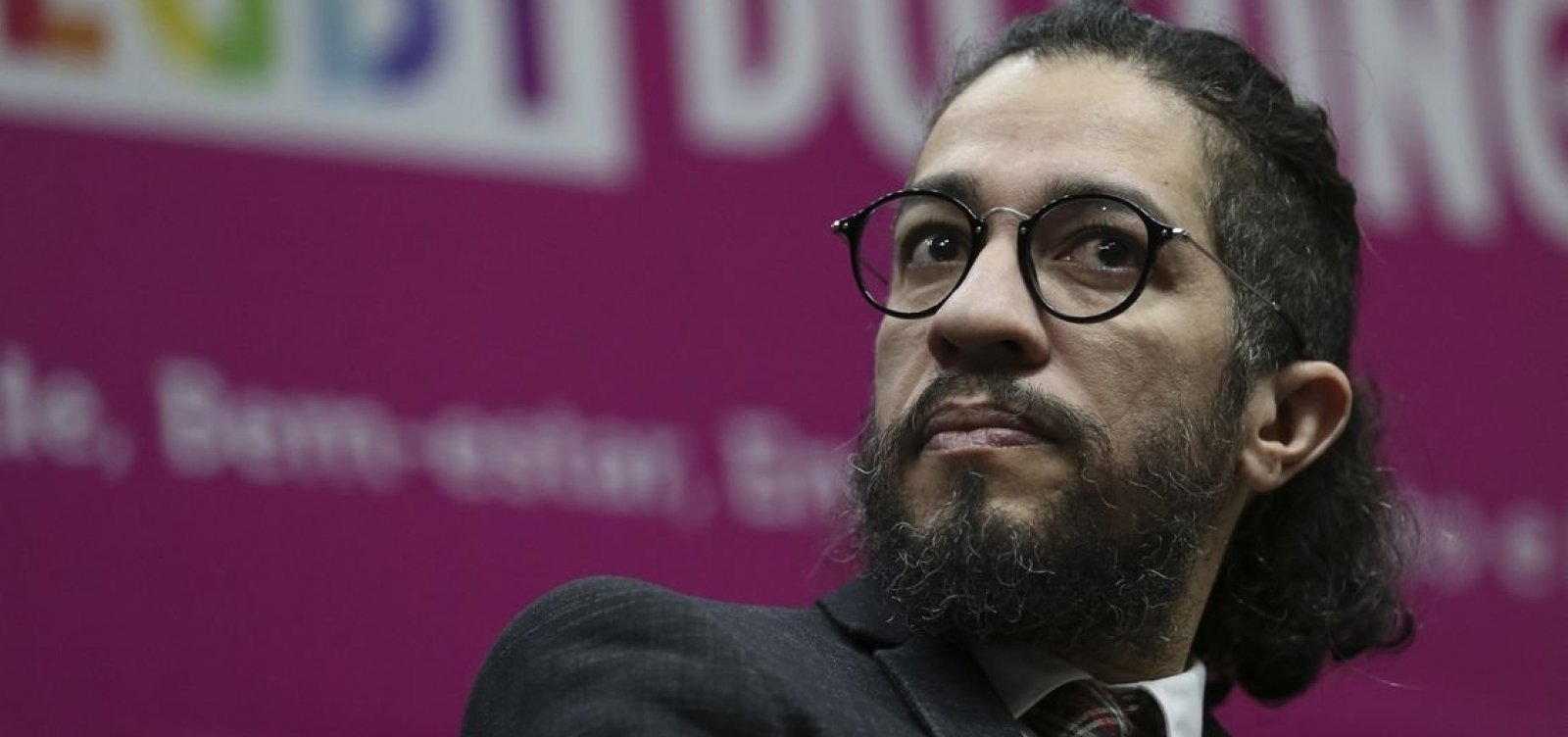 ['Vou te matar com explosivos', 'Vamos sequestrar a sua mãe, estuprá-la', diziam ameaças a Jean Wyllys]