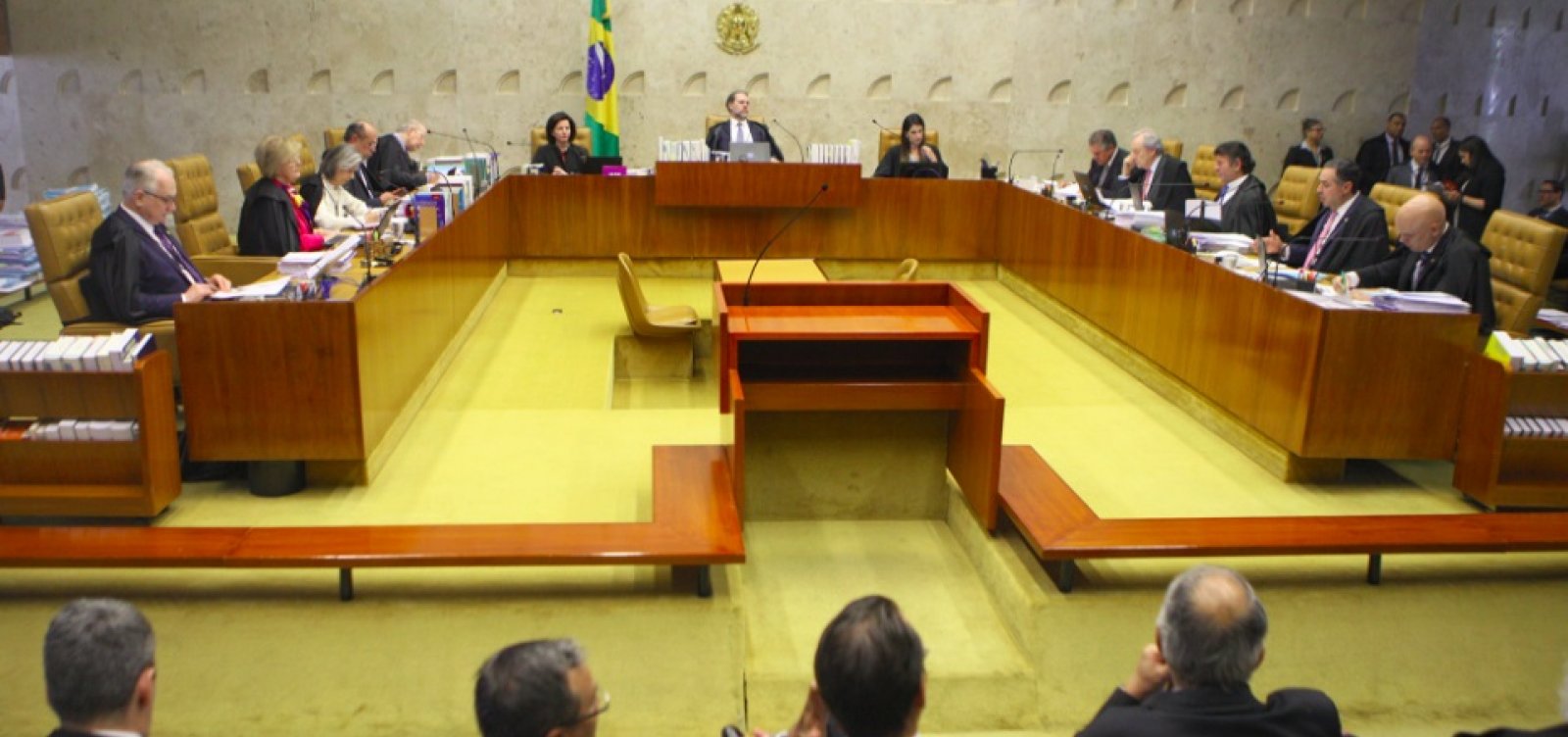 [STF retoma atividades hoje; pauta do semestre prevê porte de drogas e prisão após 2ª instância]